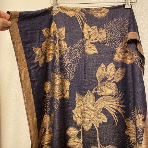 Ama Waterways navy blue beige tan large floral print fringe Scarf 28x76 - Picture 6 of 10